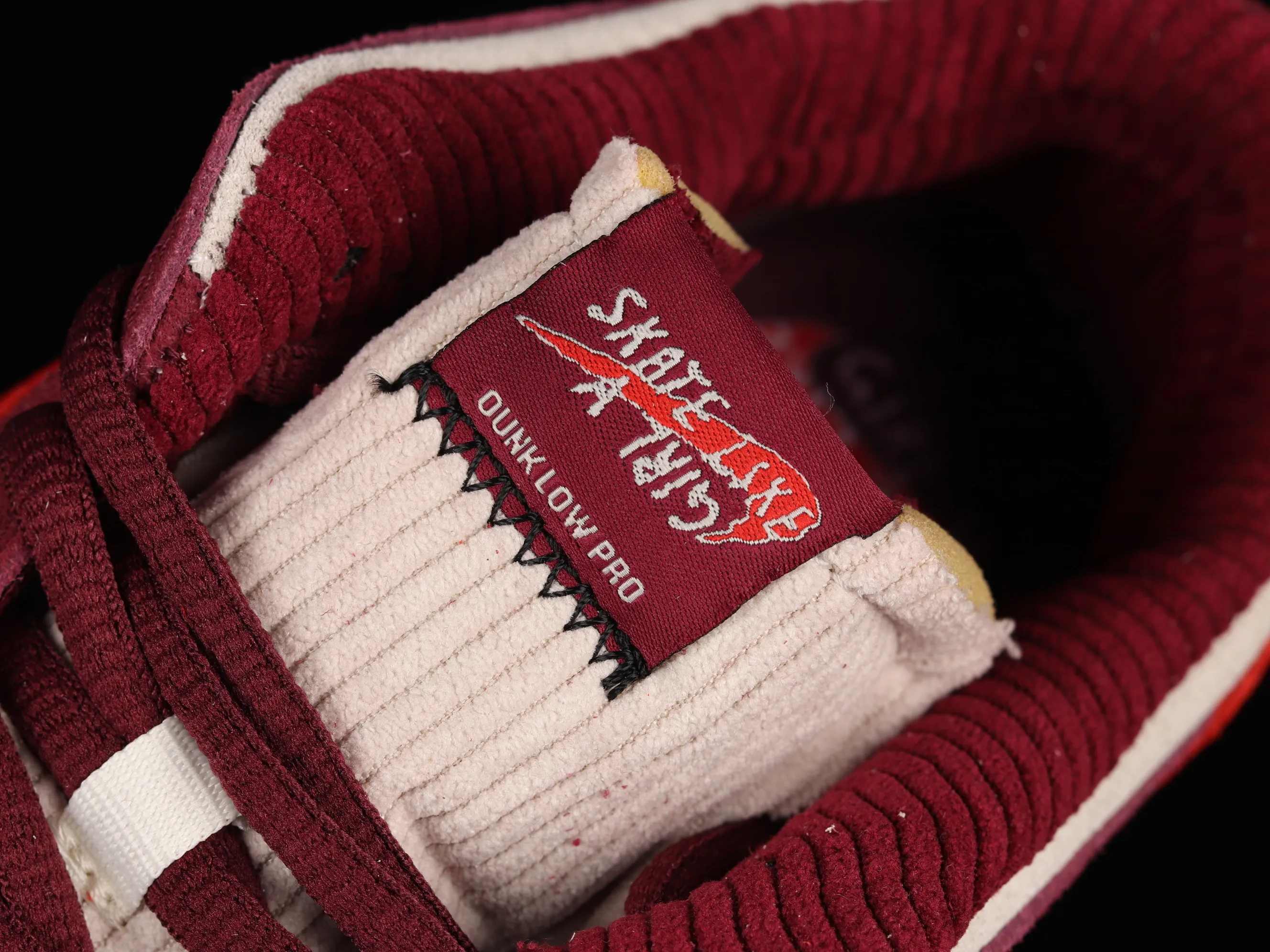 All categories Nk SB Dunk Series Nk SB Dunk Low low-top sneakers Skate Like a Girl x Nk SB Dunk Low joint model SB smashed backboard fashion casual sneakers DX4589-600